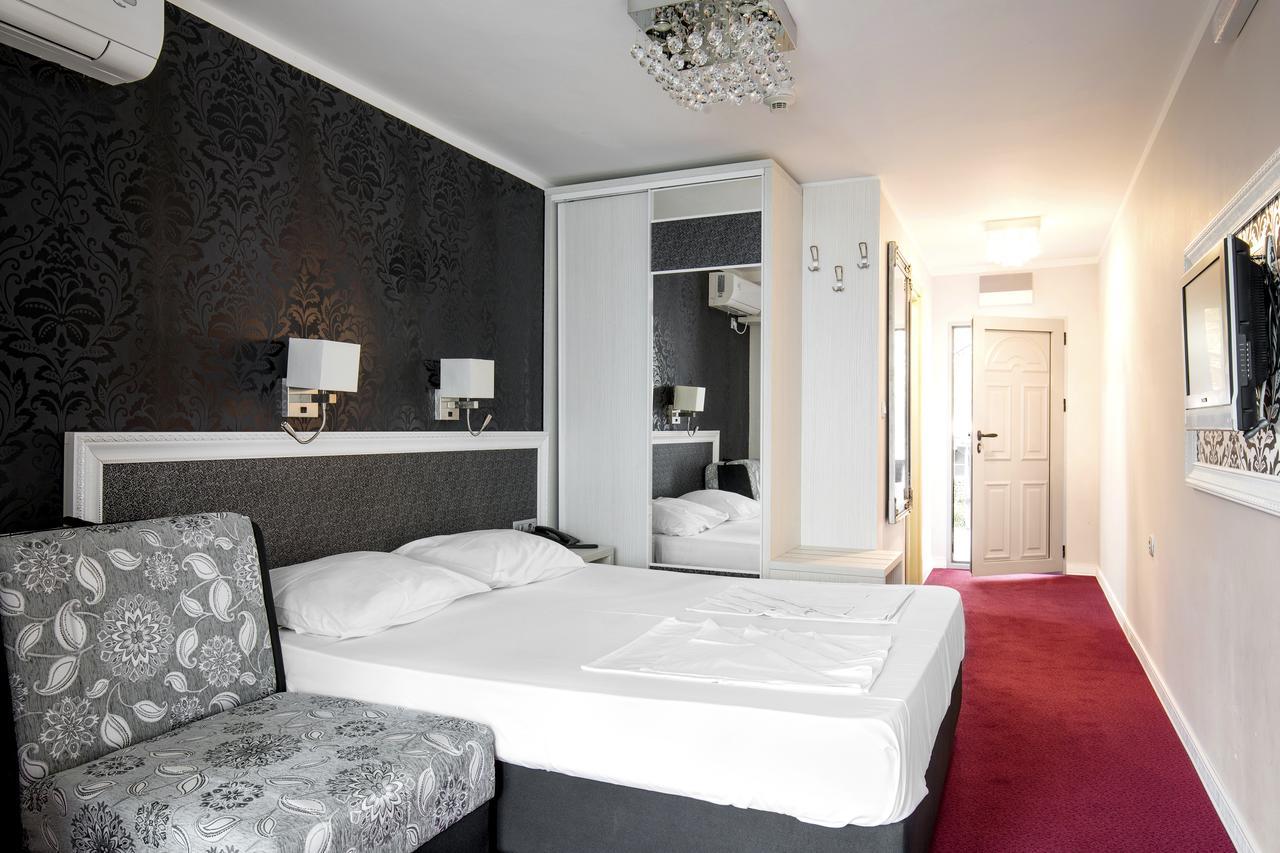 Vile Oliva Hotel & Resort Petrovac Eksteriør billede