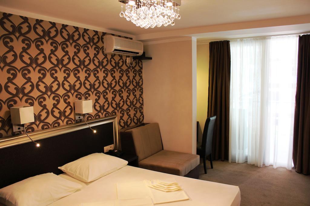 Vile Oliva Hotel & Resort Petrovac Eksteriør billede